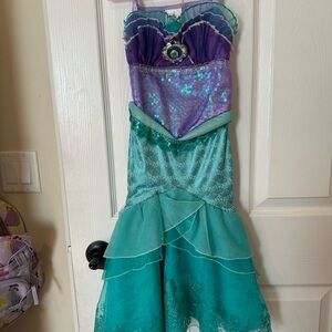 Disney store custome